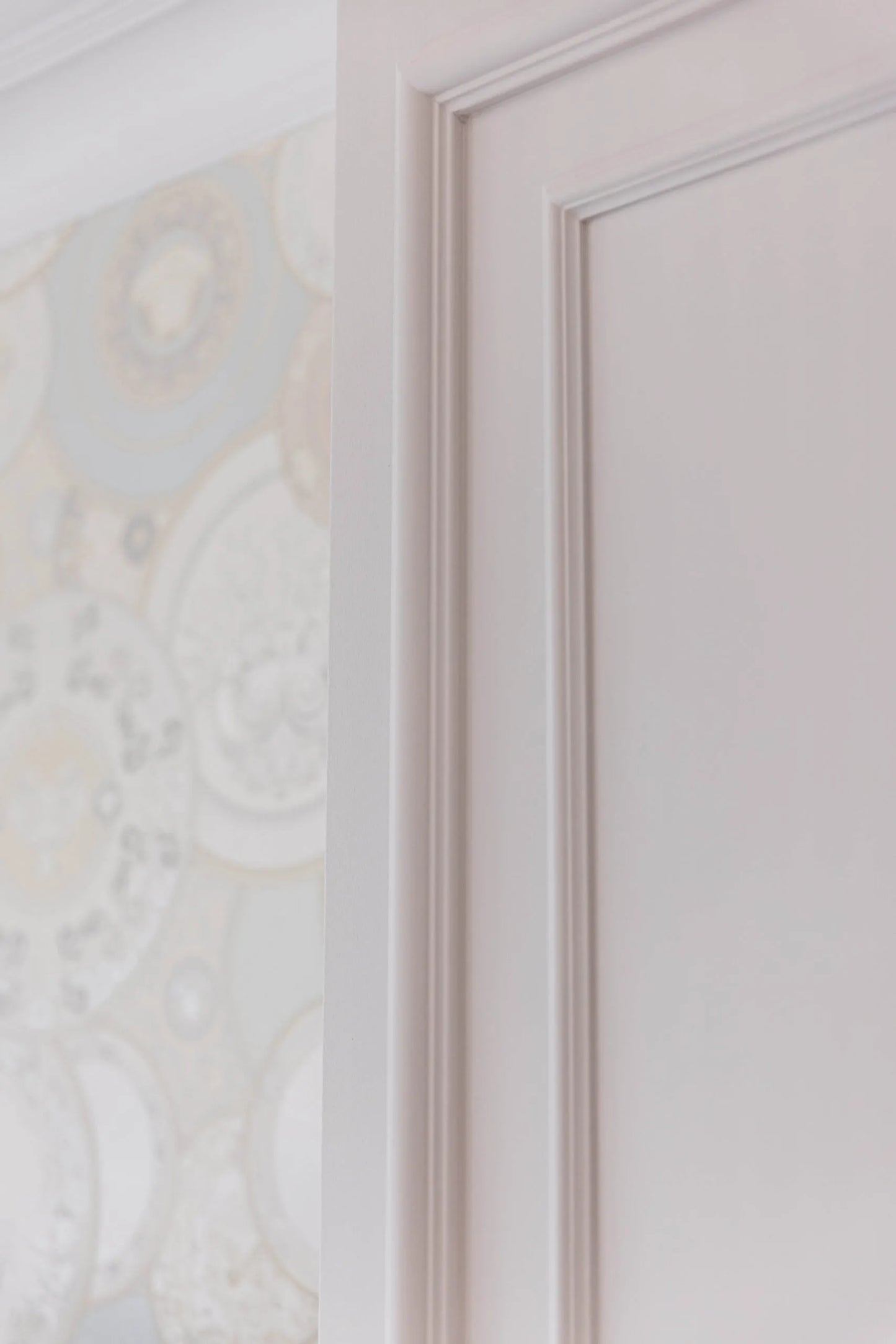 Wainscoting Wall Panelling – Thin Moulding Strips