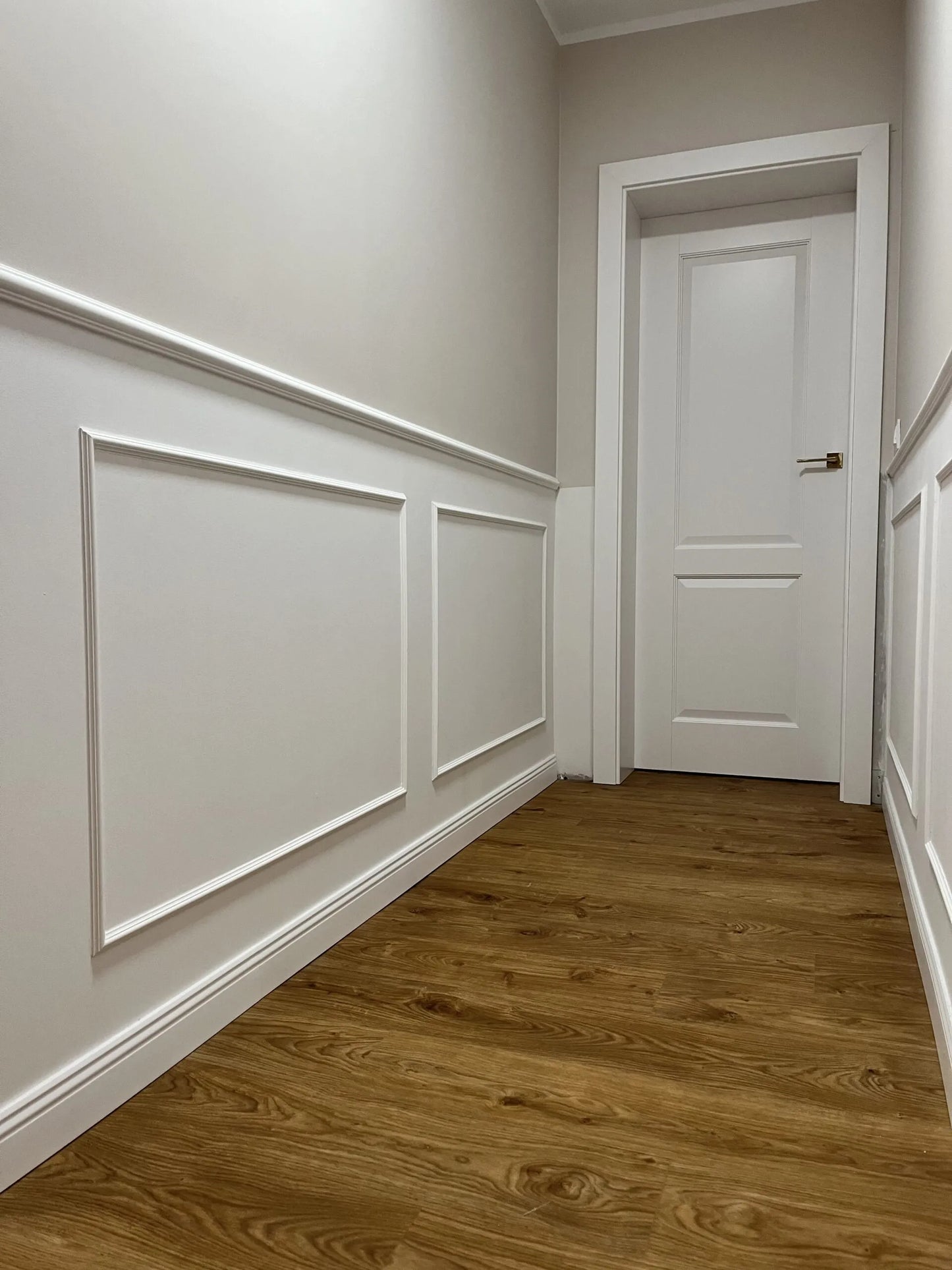 Wainscoting Wall Panelling – Thin Moulding Strips