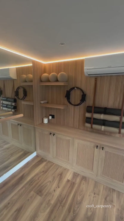 Oak Ribbed Flexible Wall Panelling