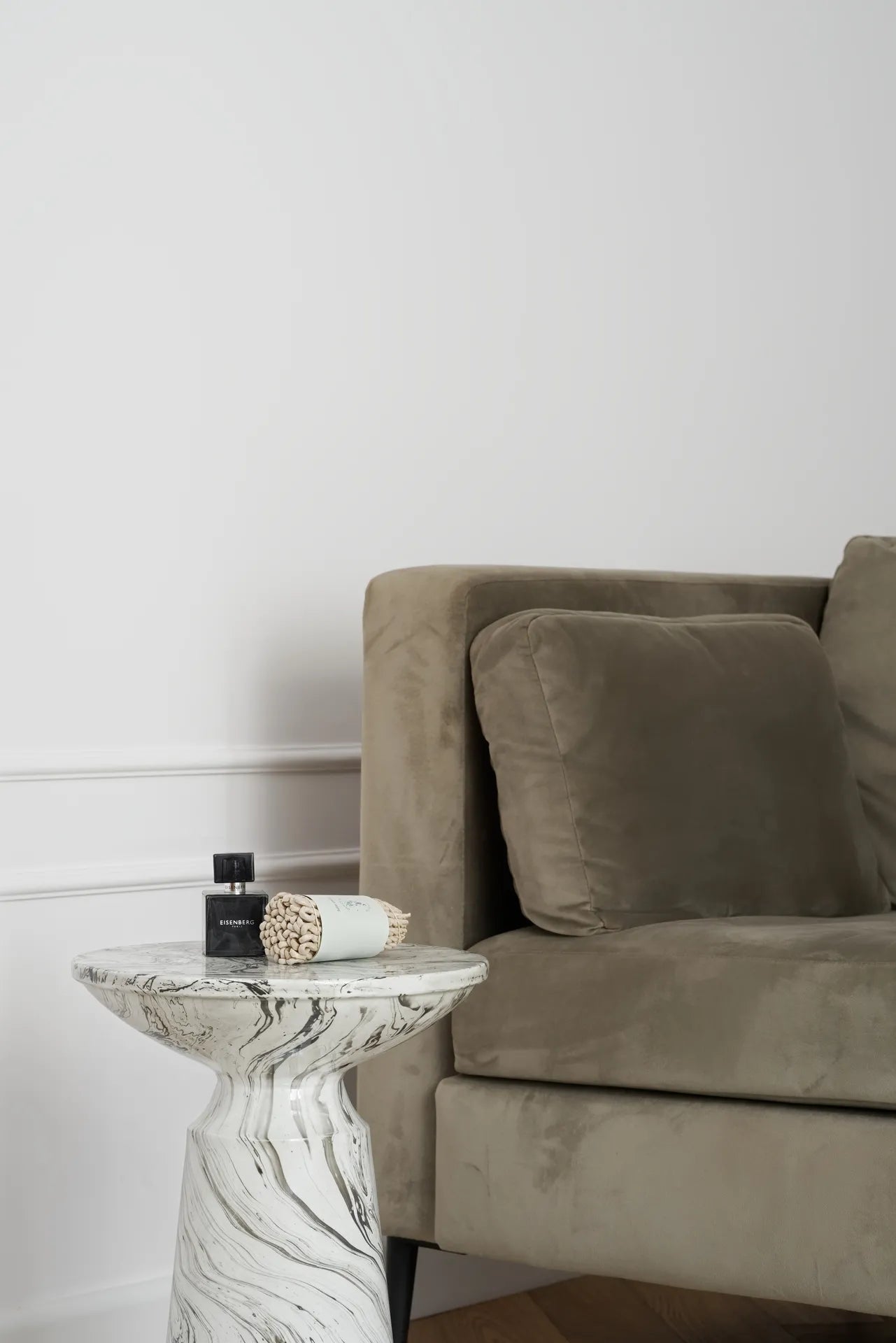 Wainscoting Wall Panelling - Moulding Strips 332